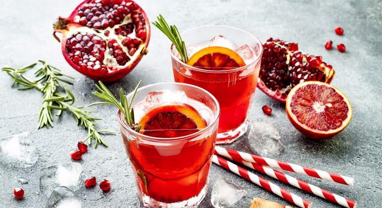 770x420-cocteles-de-verano-dreamstime.jpg