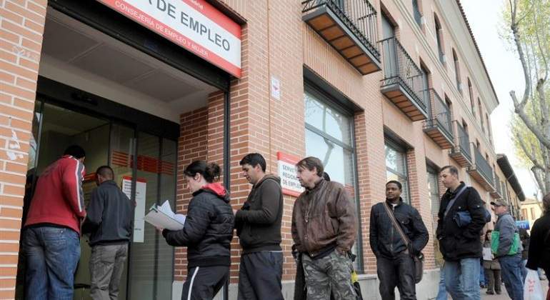 paro-oficina-empleo-efe.jpg