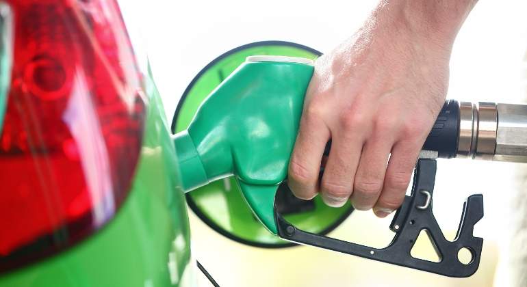 repostaje-gasolinera.jpg