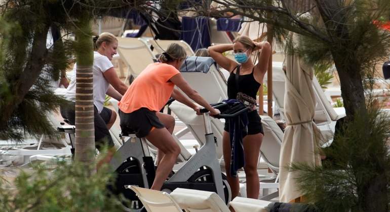 coronavirus-canarias-turistas-reuters.jpg