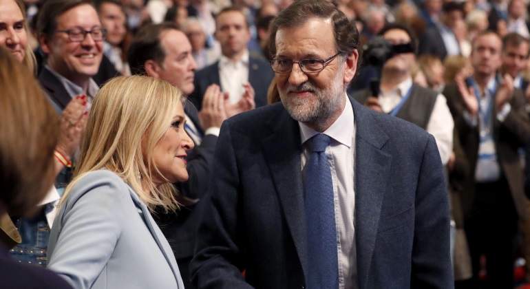 rajoy-cifuentes-congreso-17MAR17-efe.jpg