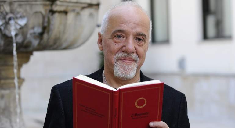 paulo-coelho-alquimista-reuters.jpg
