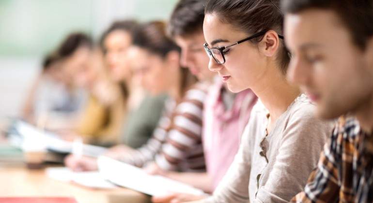estudiantes-clase.jpg