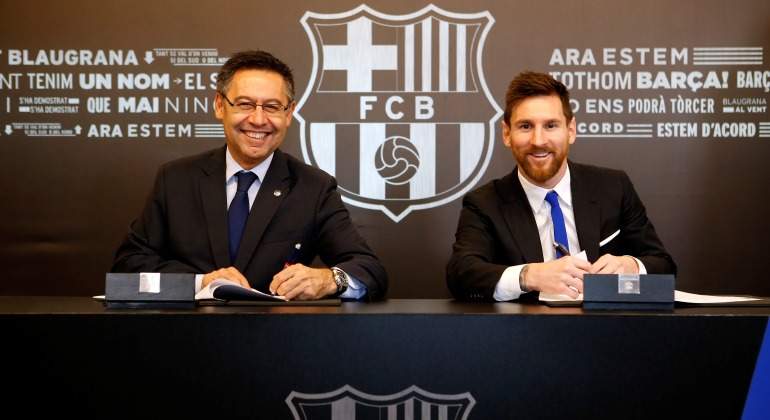 Bartomeu-Messi-firma-renovacion-2017-reuters.jpg