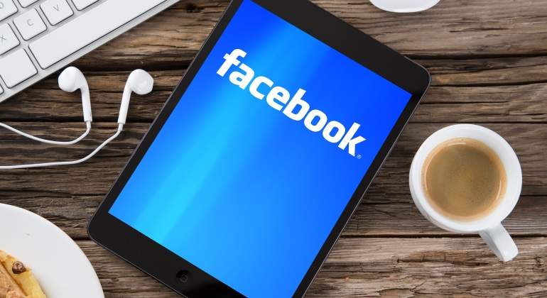 facebook-desayuno-dreamstime.jpg