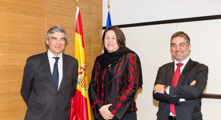 AB_BULC_M01.jpg