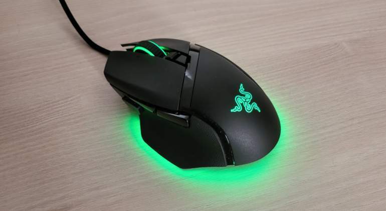 razer-basilisk-v3-1.jpg