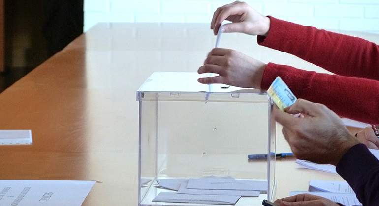 foto-archivo-elecciones-2016-rector-UC.jpg