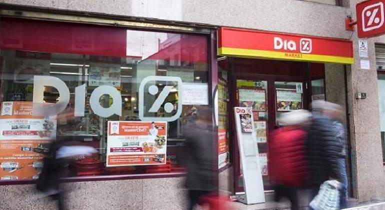 700x420_dia-tienda-personas-movimiento-1.jpg