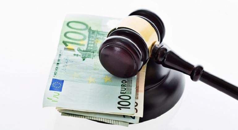 770-x-420-Mazo-de-Justicia-y-billetes-de-euro-Istock.jpg