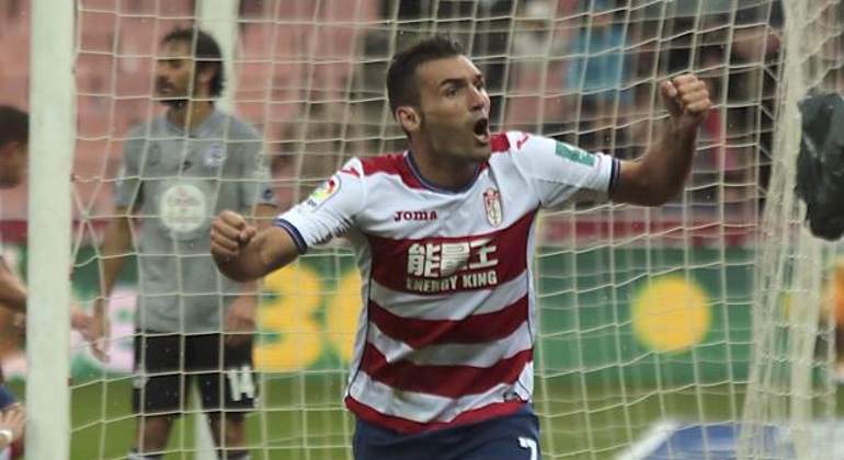 barral-celebra-granada-efe.jpg
