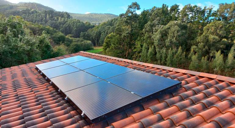 Instalacion-placas-solares-SolarProfit.jpg