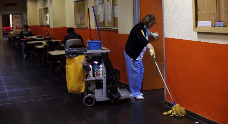 limpieza-complutense-reuters.jpg