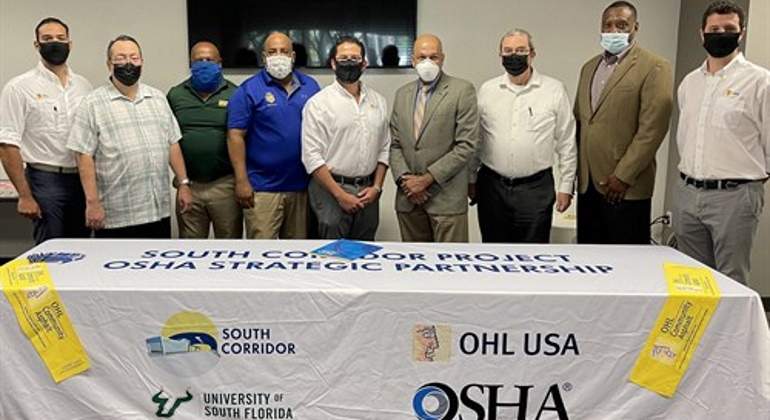Firma del acuerdo entre OHL y la estadounidense OHSA