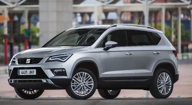 seat-ateca-2016-2.jpg