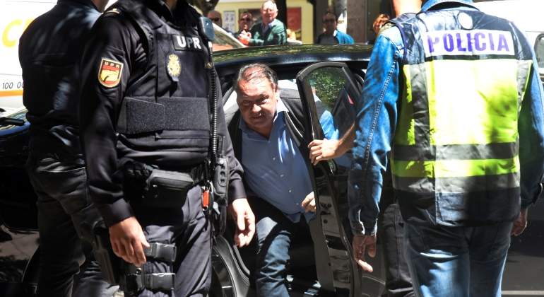 lasaosa-huesca-juzgados-policia-coche-efe.jpg