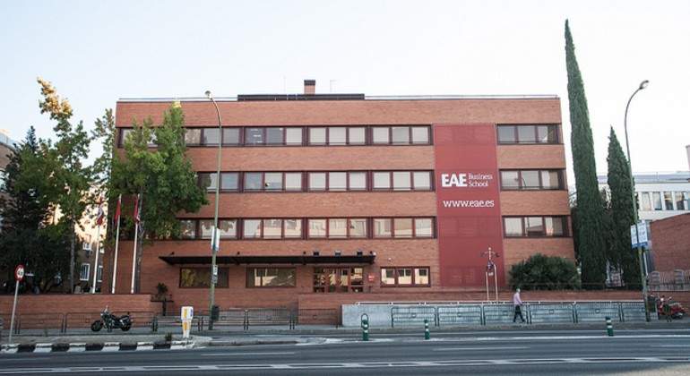 eae-4.jpg