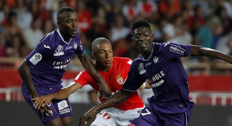 Mbappe-Monaco-Reuters-Ligue1-2017.jpg