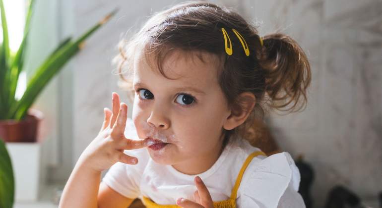 nena-comiendo.jpg