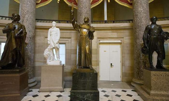 fray-junipero-serra-capitolio.jpg