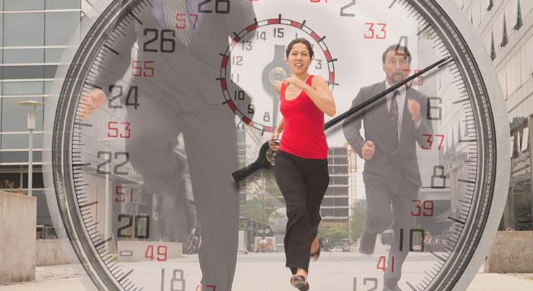 mujer-correr-reloj-getty.jpg