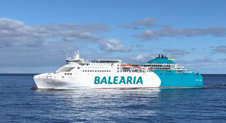 EuropaPress_3412948_balearia_inicia_remotorizacion_ferry_martin_soler_pueda_navegar_gas_natural-1.jpg