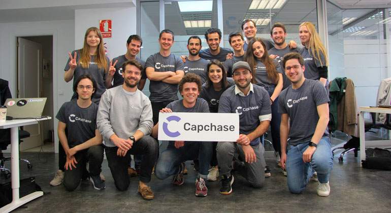 fotowebcapchase.jpg