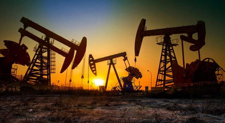 petroleo-16-marzo.jpg