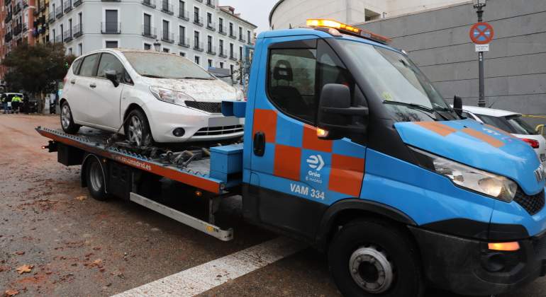grua-coche-averiado-ep.jpg