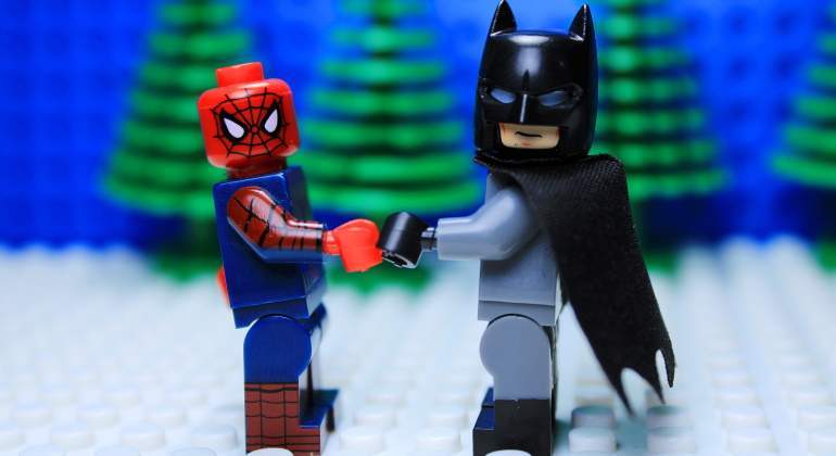 spiderman-batman-dreamstime.jpg