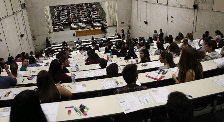 universidad-de-navarra-defini.jpg