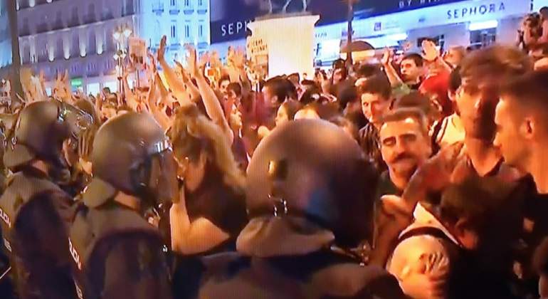 puerta-sol-cargas.jpg