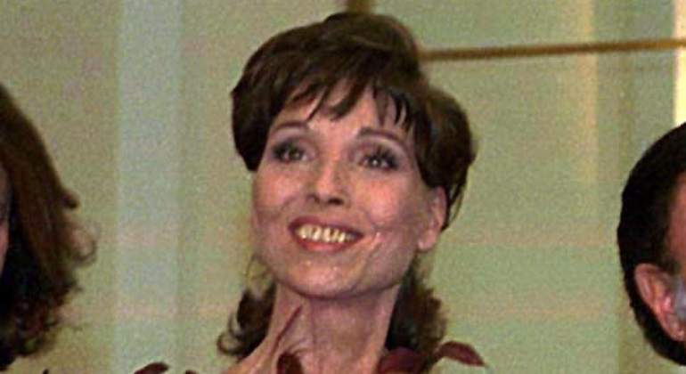 elsa-martinelli.jpg