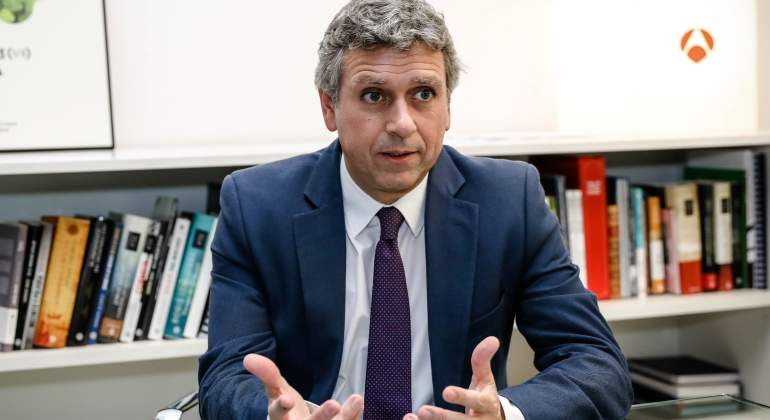 gonzalez-santiago.jpg
