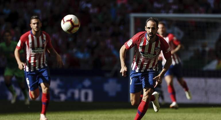 juanfran-pelota-betis-getty.jpg