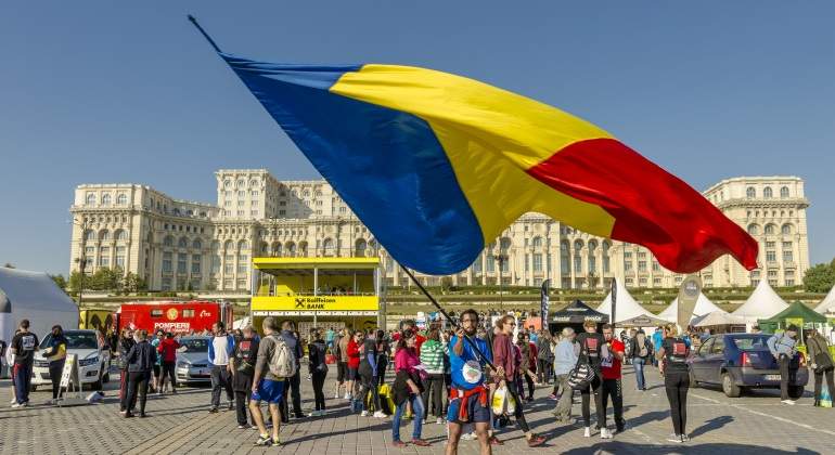 bandera-rumania-plaza.jpg