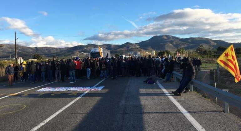 cortes-carretera-cataluna-27marzo18-efe.jpg