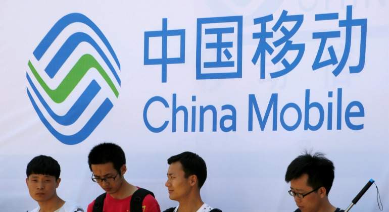China-Mobile-logo-77-reuters.jpg