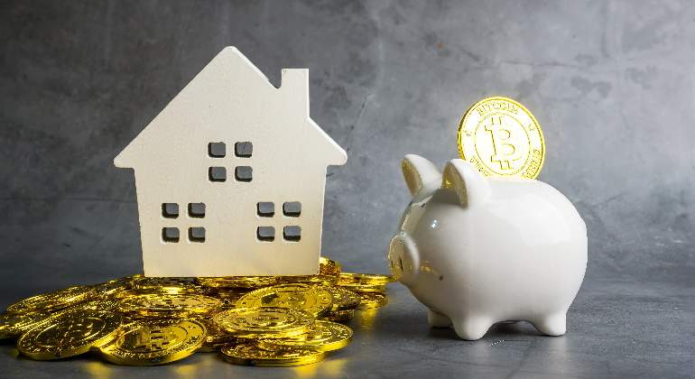 casa-vivienda-inversion-inmobiliario-hucha-ahorro-criptomonedas-criptos-bitcoin-istock-770x420.jpg