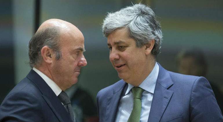 luis-guindos-mario-centeno-ecofin-efe.jpg