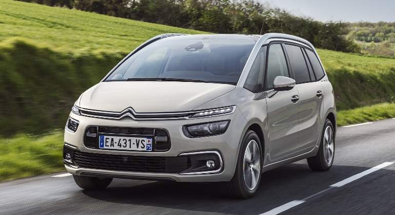 citroen-c4-picasso-2016-1.jpg