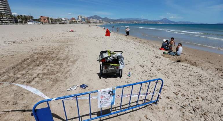 coronavirus-alicante-playa-vacia-reuters.jpg