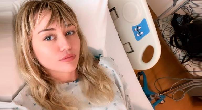 miley-cyrus-hospital-770.jpg