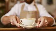 Así es como este multimillonario dejó su trabajo y se hizo rico con un robot que hace café