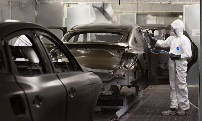 fabrica-coches-bloomberg-770x420.jpg