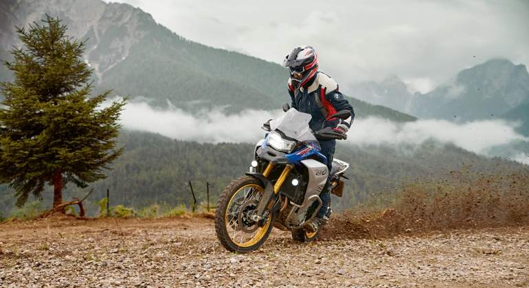 bmw-f-850-moto.jpg
