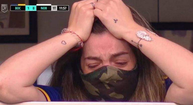 Dalma-Maradona-emocionada-en-el-homenaje-en-La-Bombonera-Captura-de-transmision-de-Fox-Sports.jpg