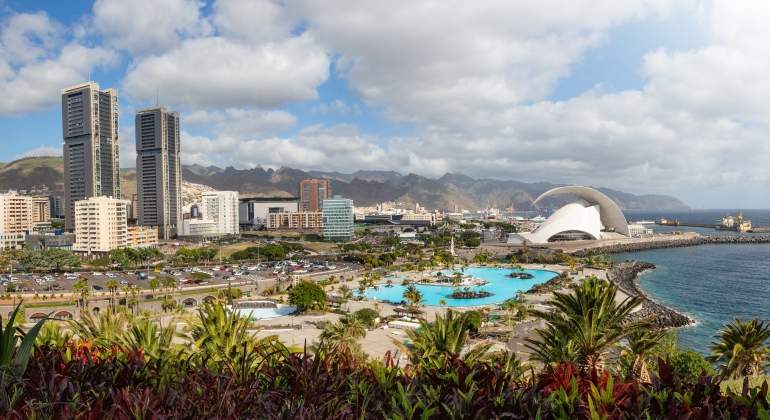 santacruzdetenerife-panoramica-dreamstime.jpg