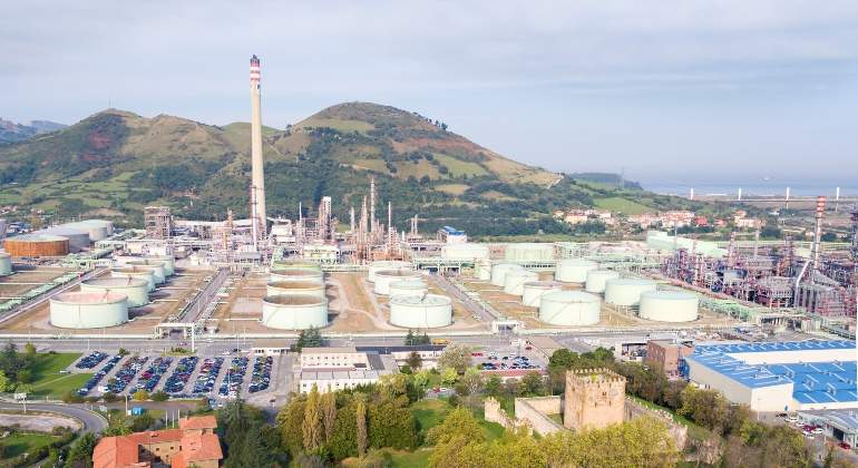 Repsol-esp-medioambiente-Refineria-de-Petronor-1.jpg