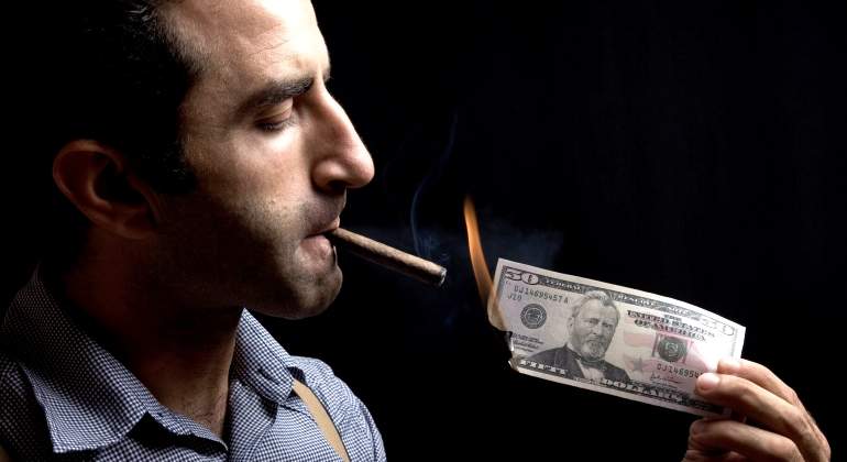 millonario-dinero-billete-dolar-getty.jpg